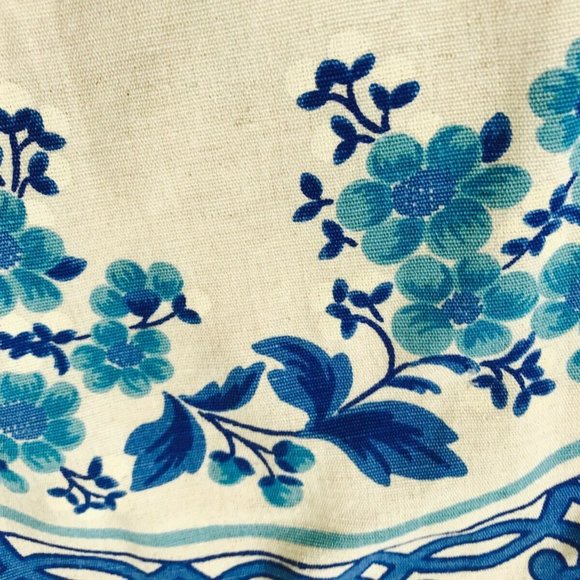 Vintage Linen Round Centerpiece Floral Runner - Picture 3 of 6